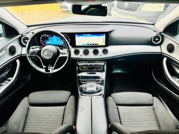 Mercedes E 220 - 3