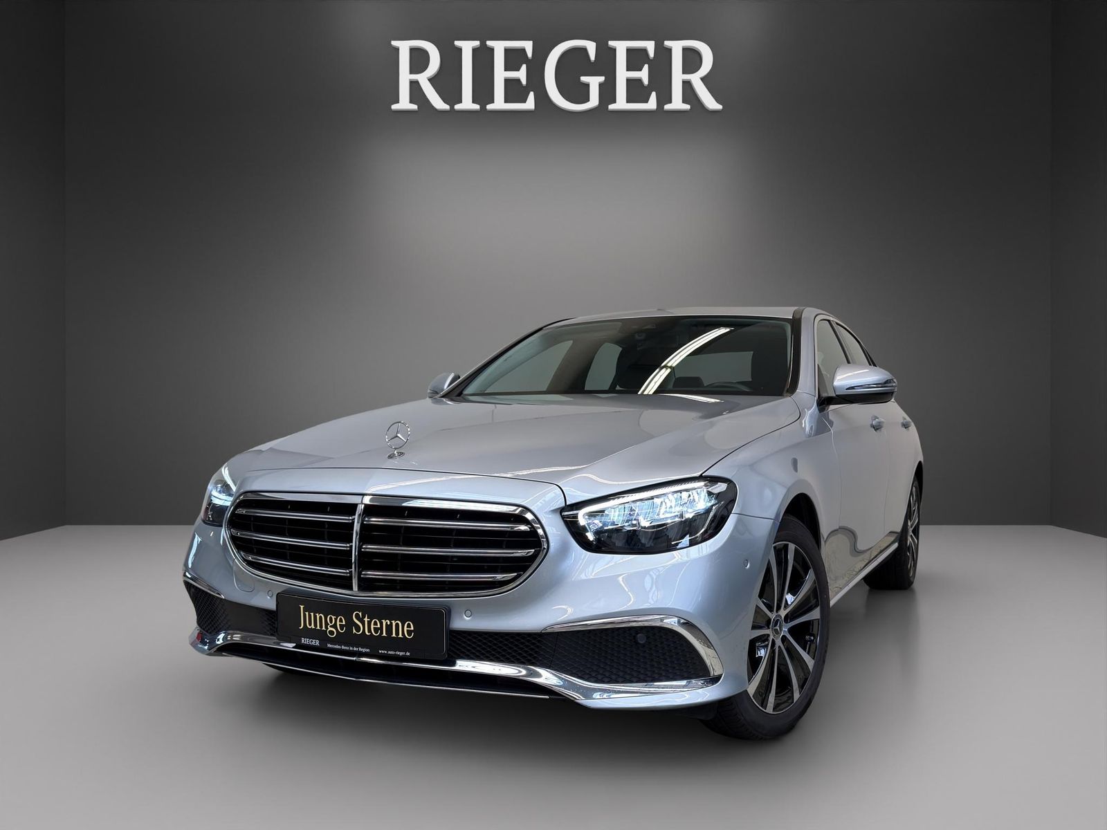 Mercedes-Benz E 200 Exclusive*Kamera*AHK*LED*Holz-Esche*MBUX++ foto 17