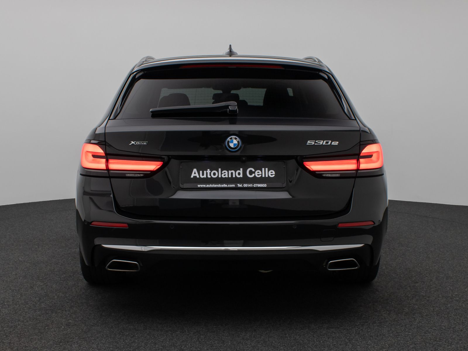 Fahrzeugabbildung BMW 530e xD LuxuryLine 360°HUD DAB AHK Komfort Sport