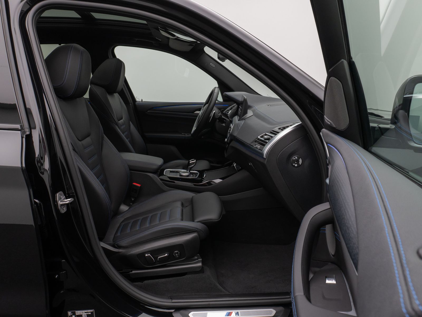 Fahrzeugabbildung BMW X3 xD30i  M Sport Panorama Laser 360°HUD DAB H/K