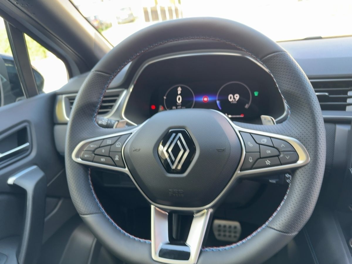 Fahrzeugabbildung Renault Captur Esprit Alpine Mild Hybrid 160 EDC *SHZ*