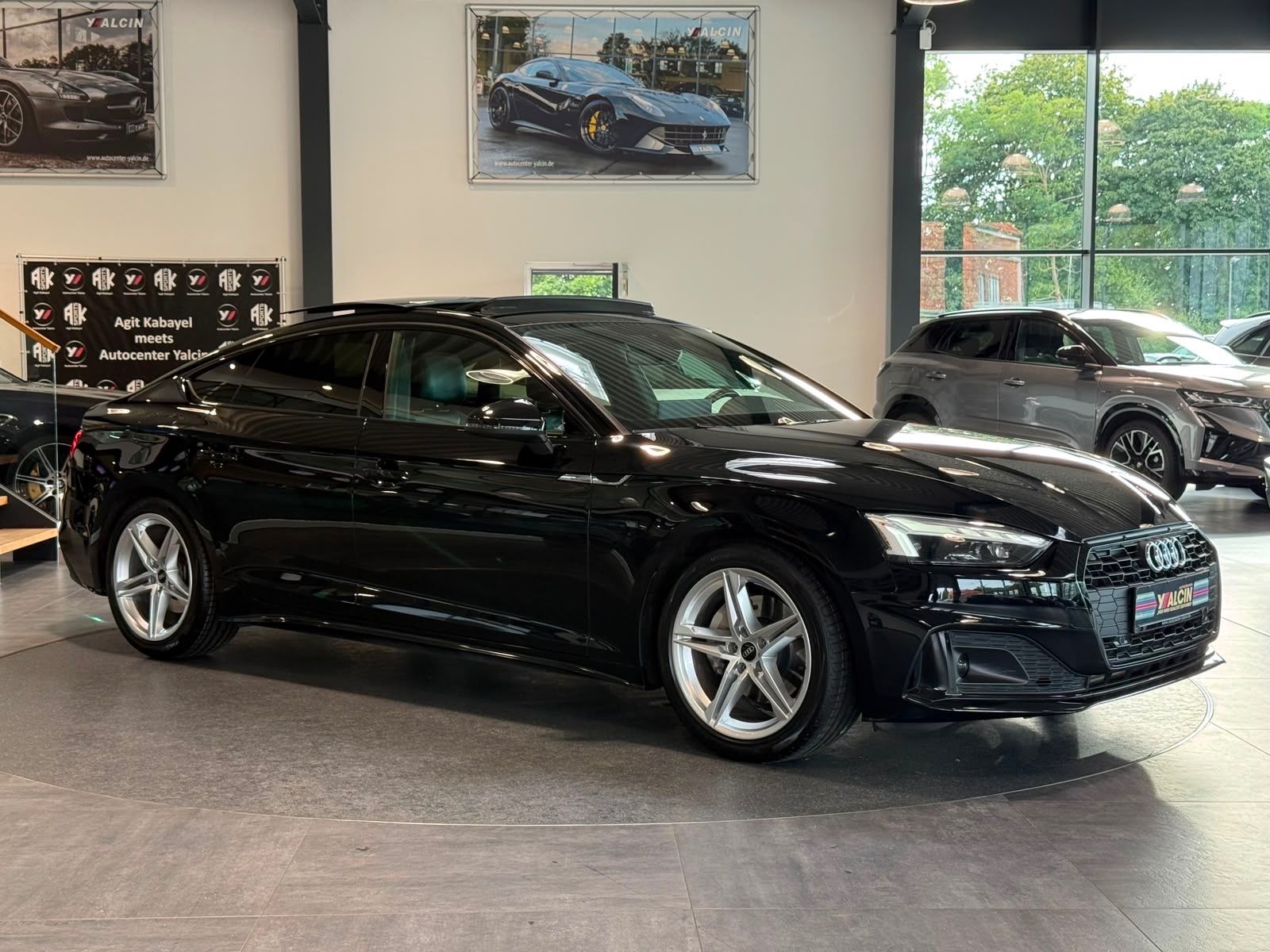 Audi A5 40 TFSI S tronic SB S-line 1.HA NAV ALL BLACK foto 2
