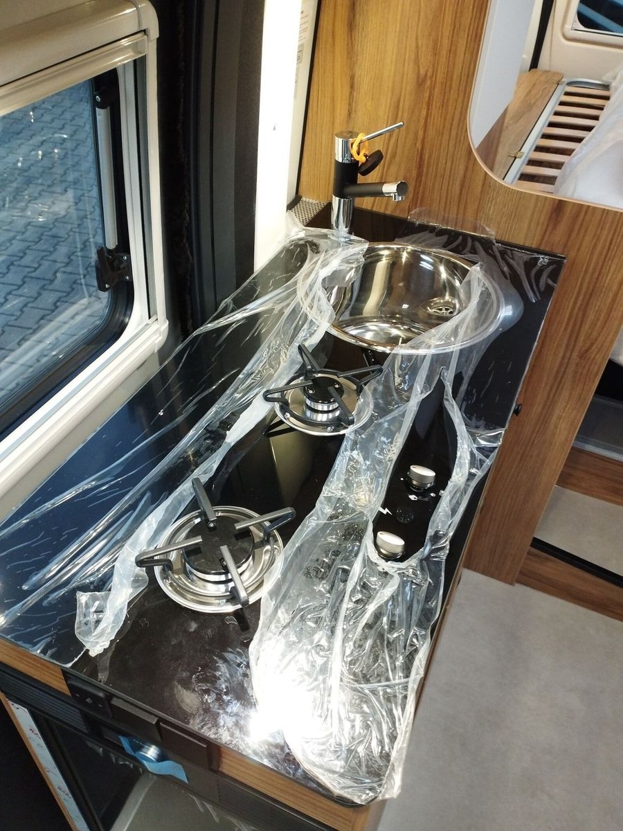 Fahrzeugabbildung Karmann Dexter DE 600 Markise, Captain-Chair-Sitze