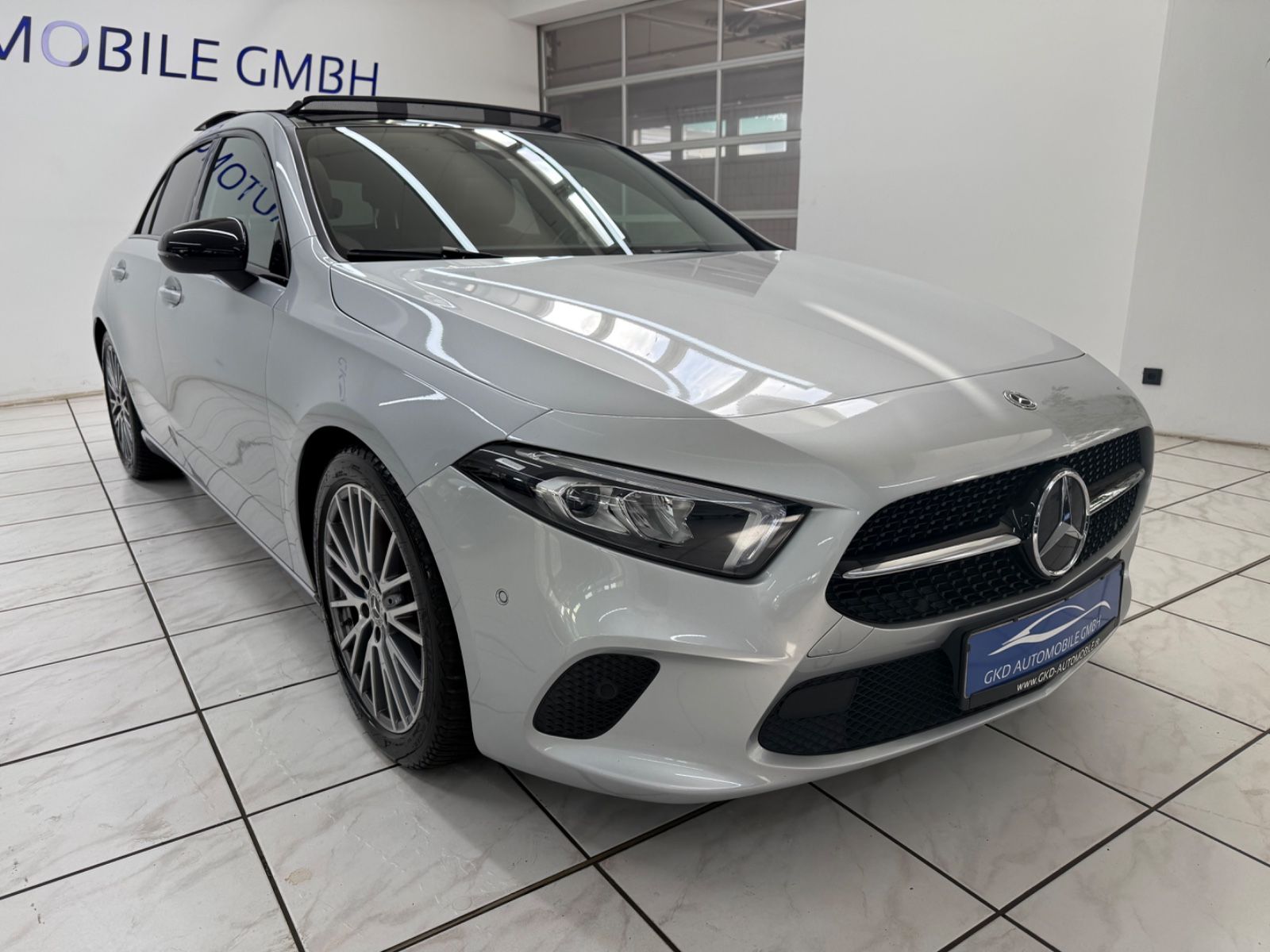 Mercedes-Benz A200 d Progressive Night Pano Leder Navi Kamera foto 4