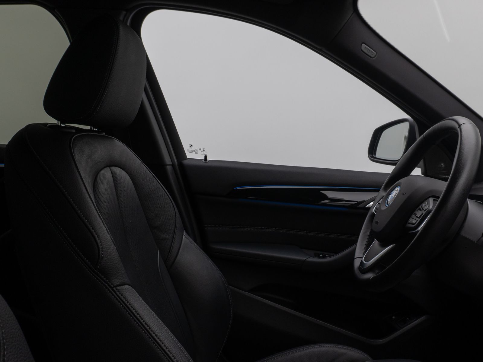 Fahrzeugabbildung BMW X1 xD25e xLine Kamera HUD DAB H/K Komfort Sport