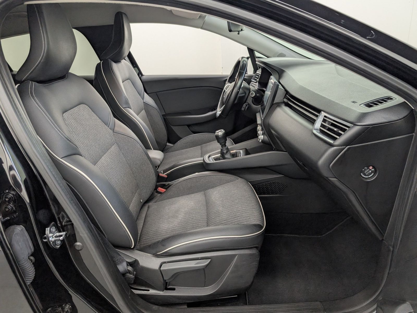 RENAULT Clio TCe 100 Intens Navi SHZ Kamera – Bild 11