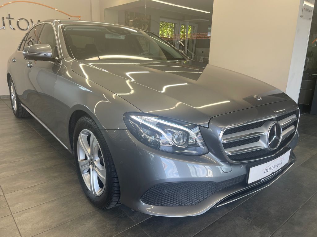 Mercedes-Benz E 220