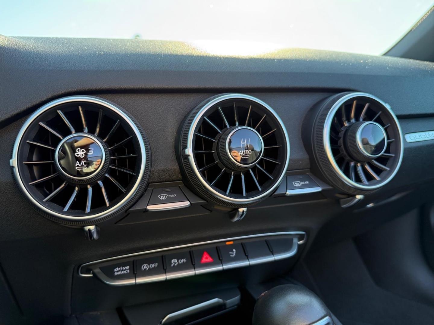 Audi TT 2.0 Roadster 45 TFSI quattro El. Verdeck Navi