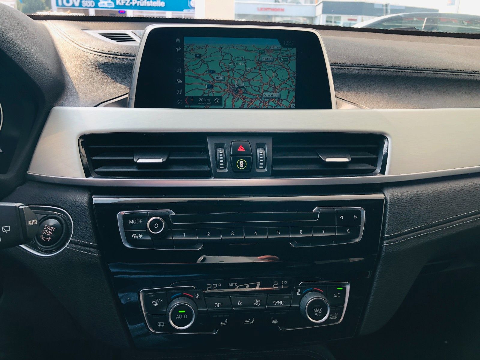 BMW X2 sDrive 20 i/ Automatik foto 14