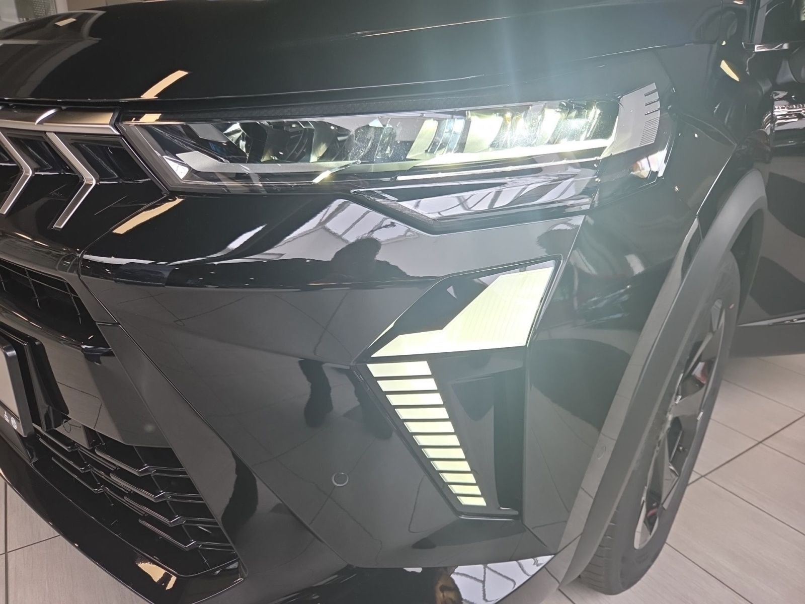 Fahrzeugabbildung Mitsubishi ASX Edition 1.8 Hybrid Autom. *360°KAMERA*APPLE