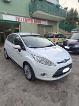 Ford Fiesta TITANIUM - Ford Fiesta aus 2009 mit Diesel-Antrieb