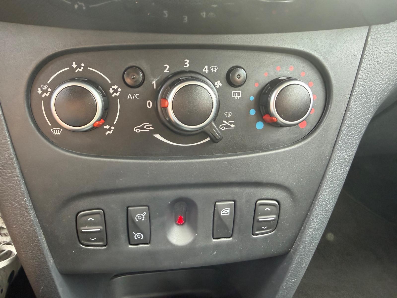 Dacia Sandero II Stepway Prestige*1-HD+S-HEFT+NAVI+CAM