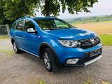 Dacia Logan MCV II Kombi Stepway Celebration - Dacia Logan: Celebration