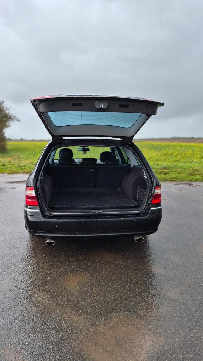 Mercedes-Benz E280 2005 — photo 10