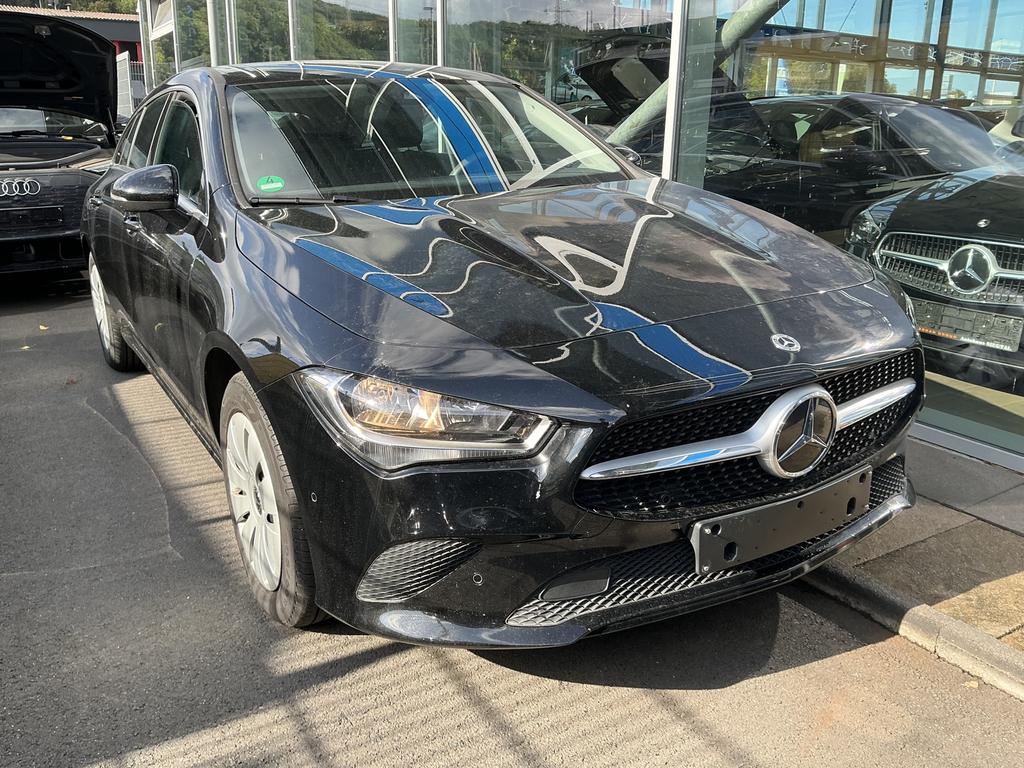 MercedesBenz CLA 200 Shooting Brake Business RCam Navi SHZ 2021