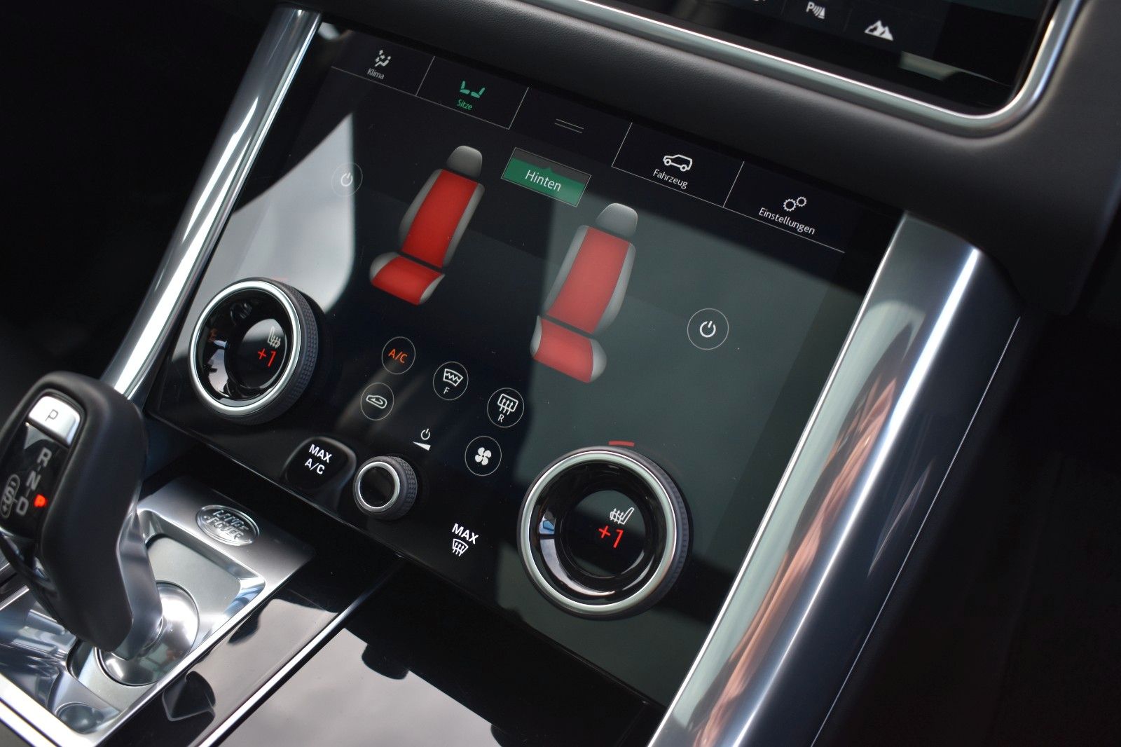 Fahrzeugabbildung Land Rover Range Rover Sport HSE P400 Dynamic Stealt Black