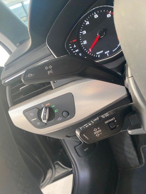Fahrzeugabbildung Audi A4 Avant 40 TFSI QUATTRO NAVI/LED/KAMERA/SHZ/AHK