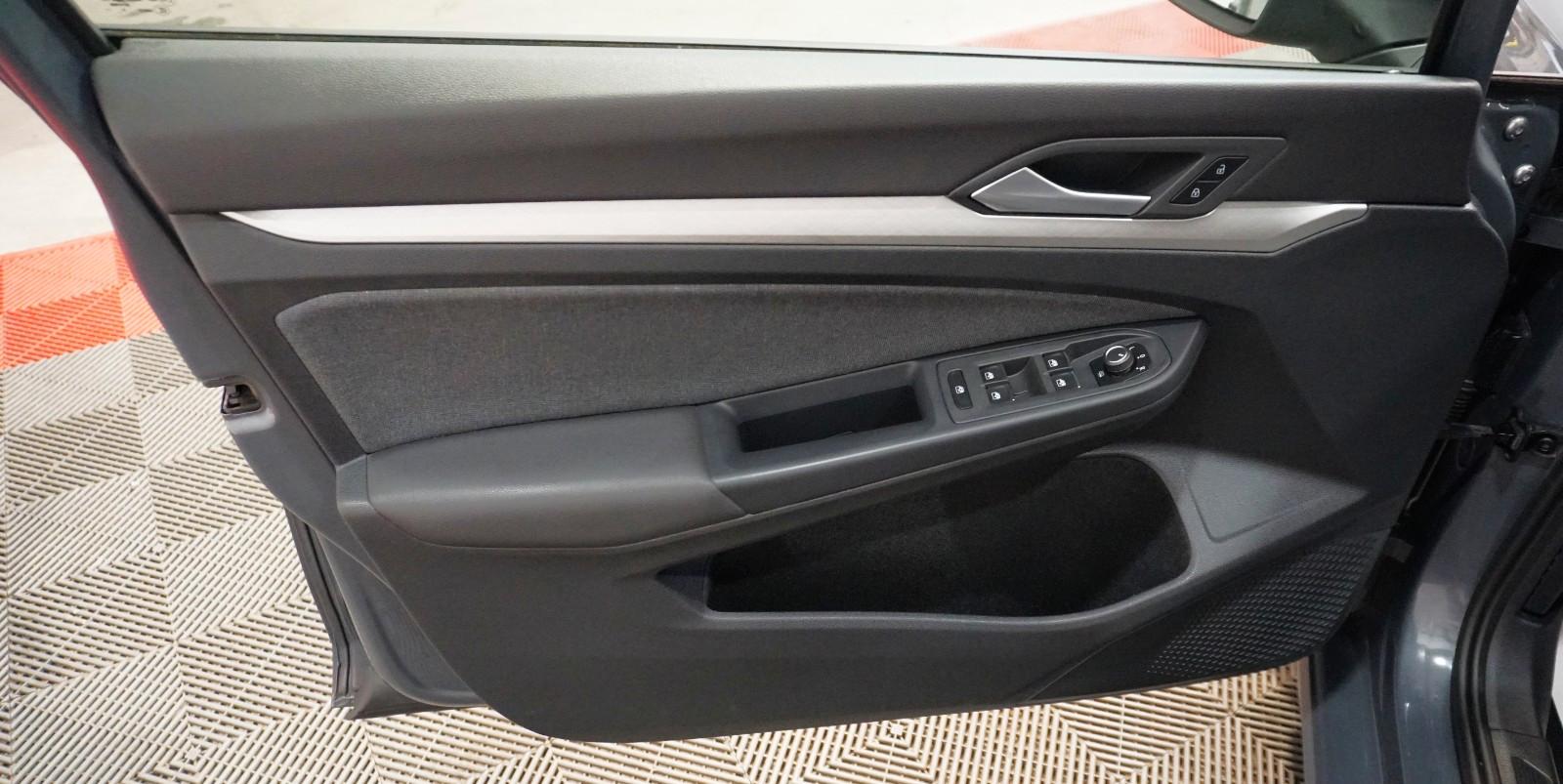 Volkswagen Golf VIII Variant Life 2.0 TDI *LED*NAVI*DAB*, миниатюра 16