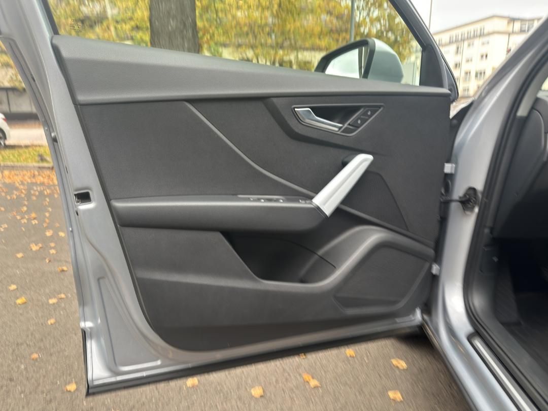 Fahrzeugabbildung Audi Q2 Design 30 TFSI LED Navi AHK