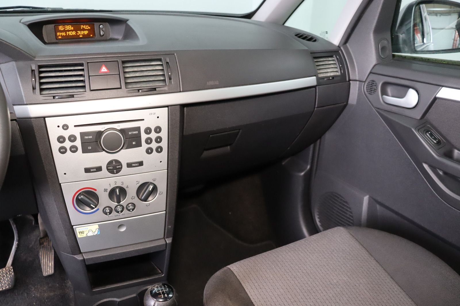 Fahrzeugabbildung Opel Meriva 1.4 TWINPORT * Klima *