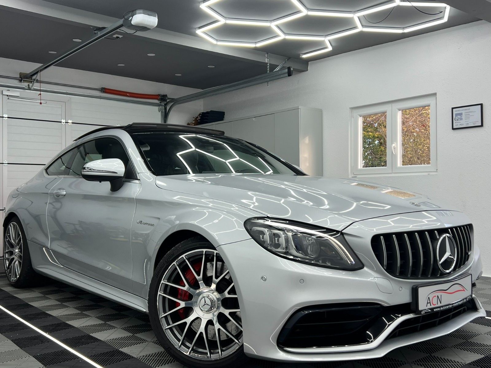 Fahrzeugabbildung Mercedes-Benz C 63 S AMG/DRIVERS PACKAGE/AMG ABGAS./BURMESTER