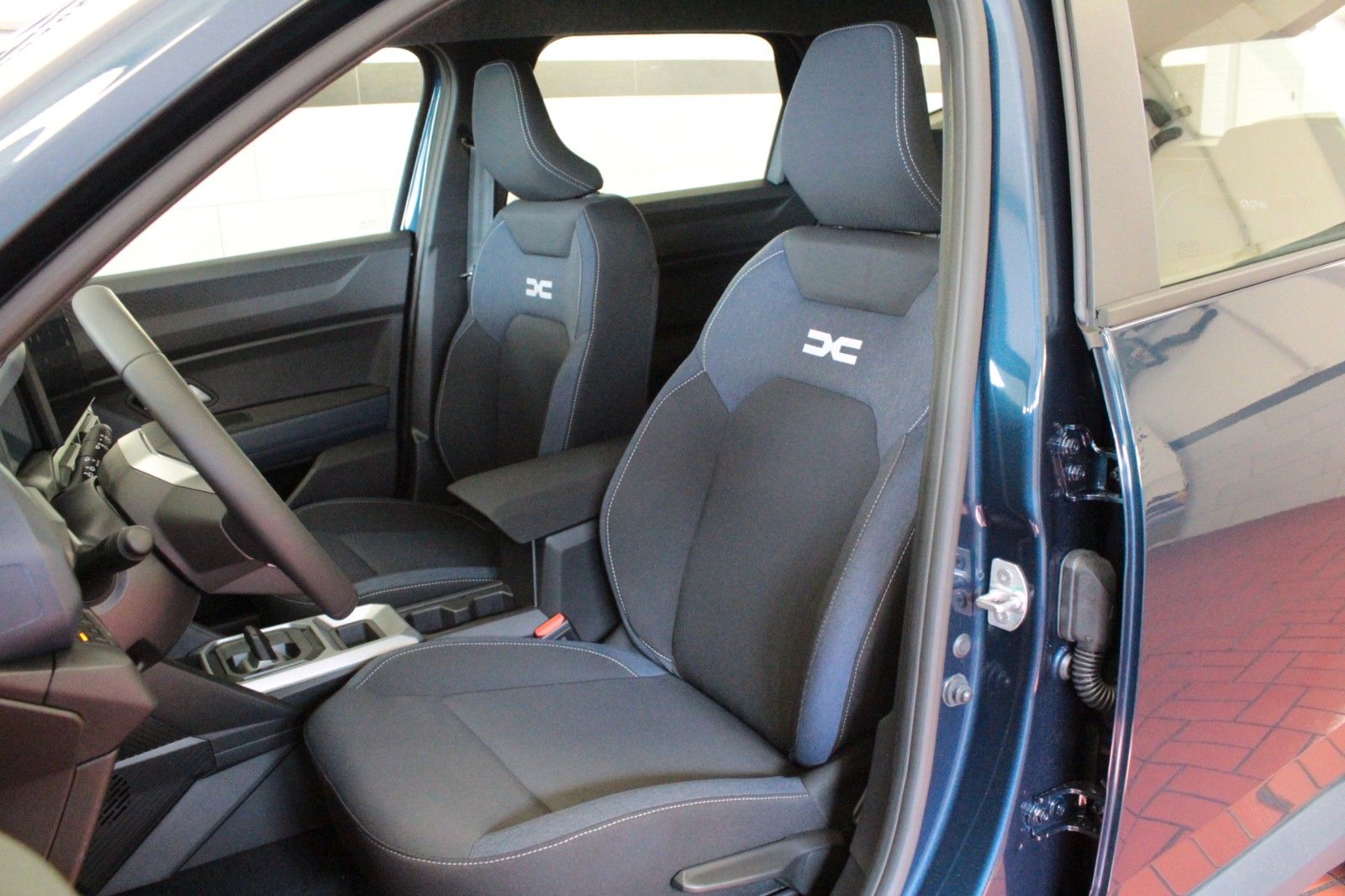 Fahrzeugabbildung Dacia Bigster hybrid 155 Expression*Winter-Plus-Paket*