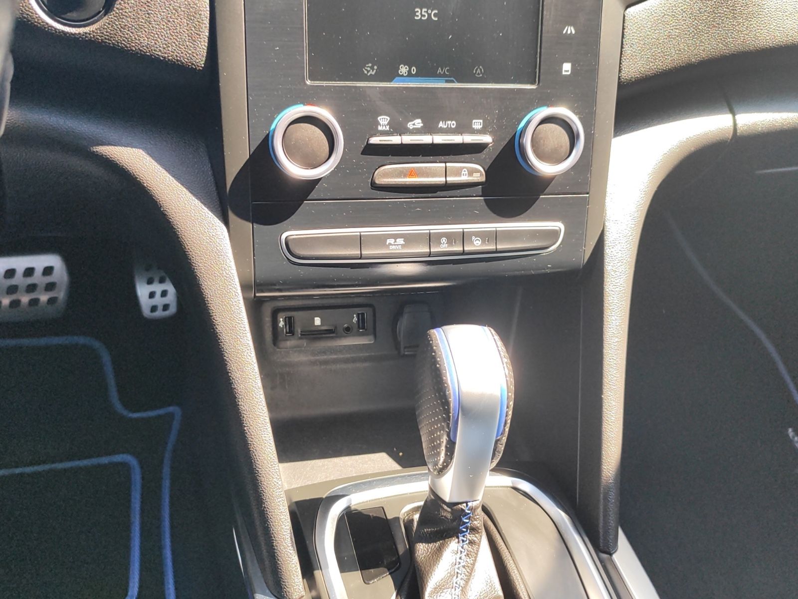 Fahrzeugabbildung Renault Megane IV Grandtour GT/Navi/Head-UP/Kamera/ACC/