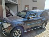 Mitsubishi Guten Tag Damen und Herren ich verkaufe me... - gebrauchte Mitsubishi Pajero aus dem Jahr 2014