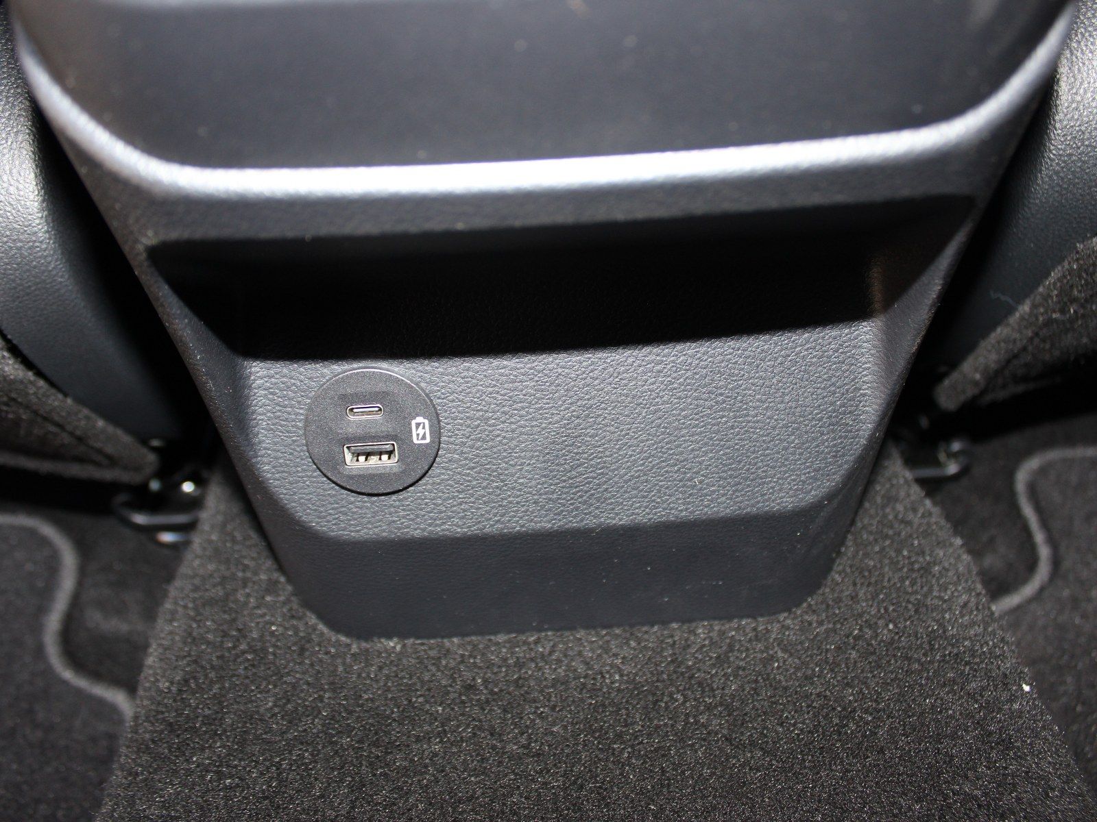 Fahrzeugabbildung Ford Ranger Wildtrak PHEV e-4WD Doppelkabine