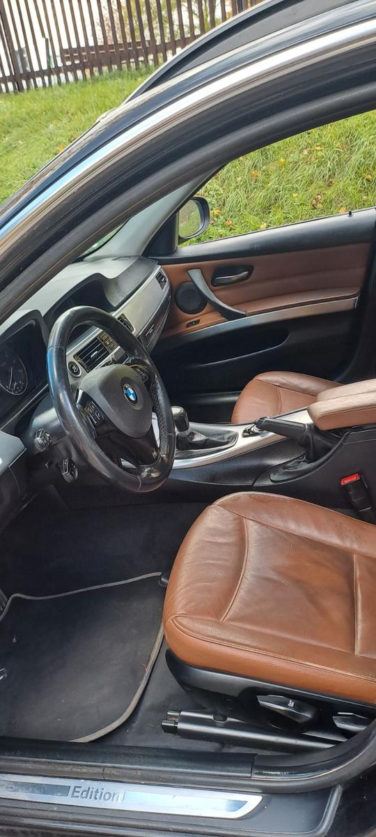 BMW 320 2010 — photo 8