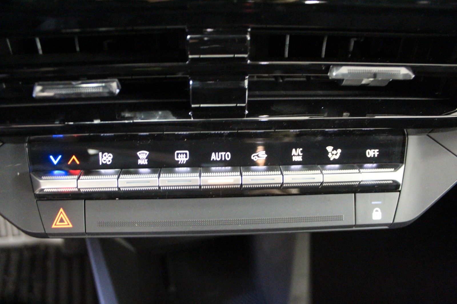 Fahrzeugabbildung Renault Clio VI E-Tech 160 Full Hybrid Esprit Alpine