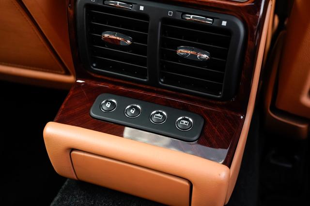 MASERATI QUATTROPORTE 4.2 V8 400ch BVA - CUIR - BOSE - SUSPENSION SKYHOOK - GPS - SIÈGES CHAUFFANTS