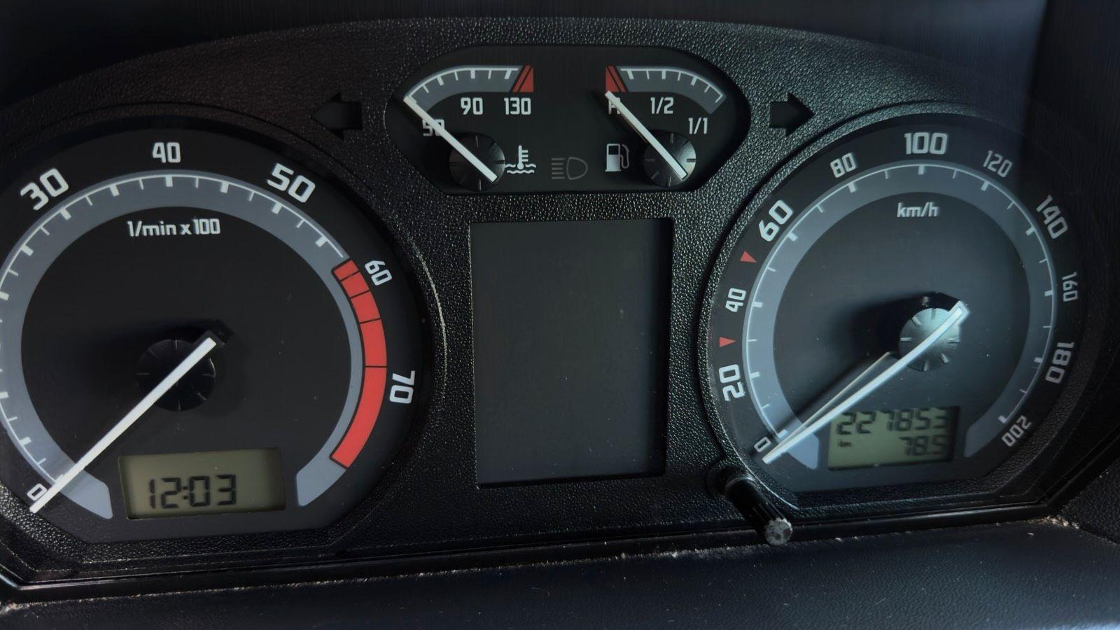 Skoda Fabia 2006 — photo 10