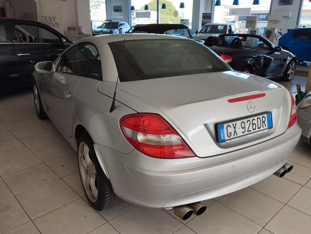 Mercedes-Benz SLK 200