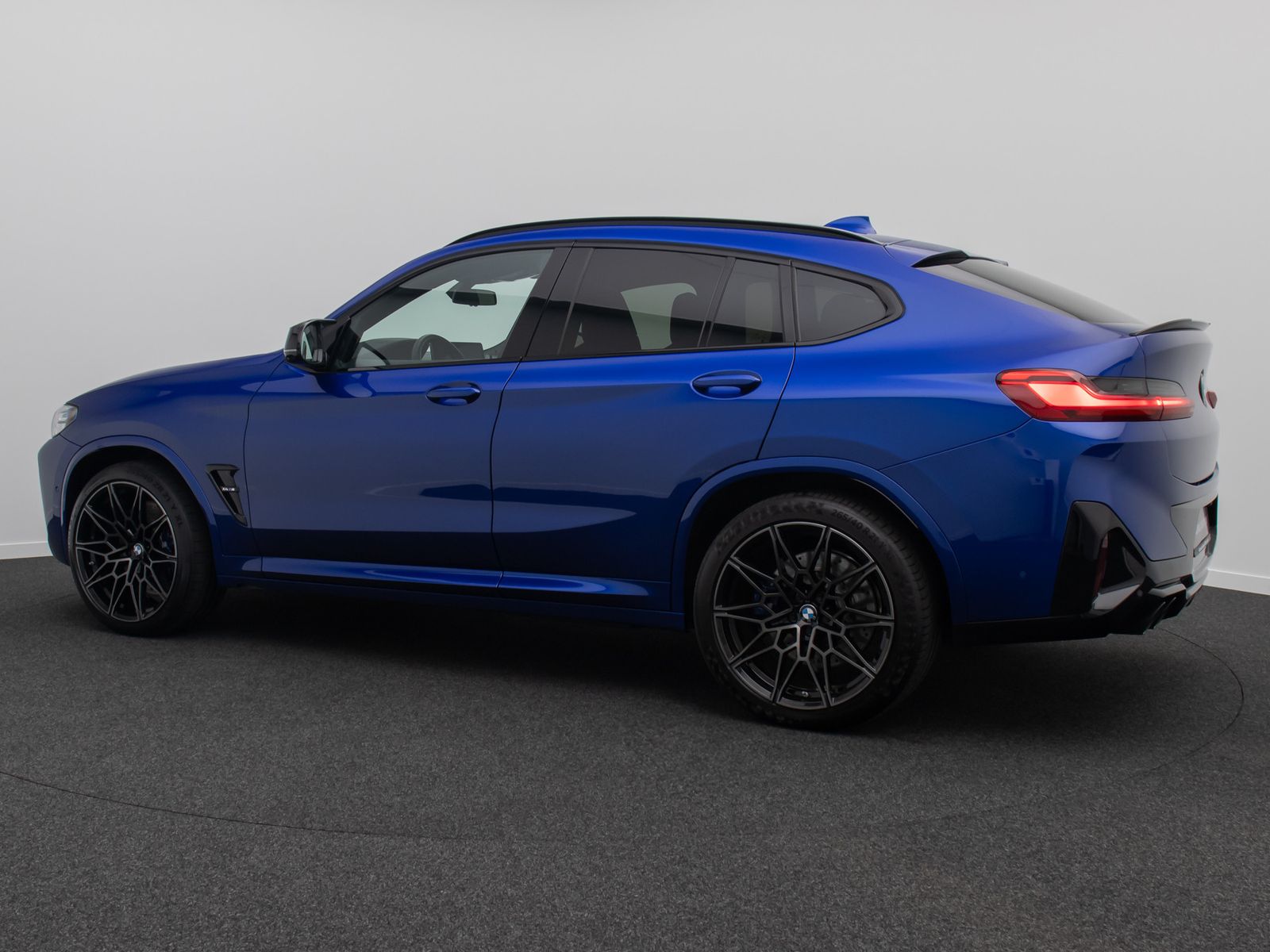 Fahrzeugabbildung BMW X4 M Competiton Panorama 360&deg;HUD DAB H/K 21Zoll