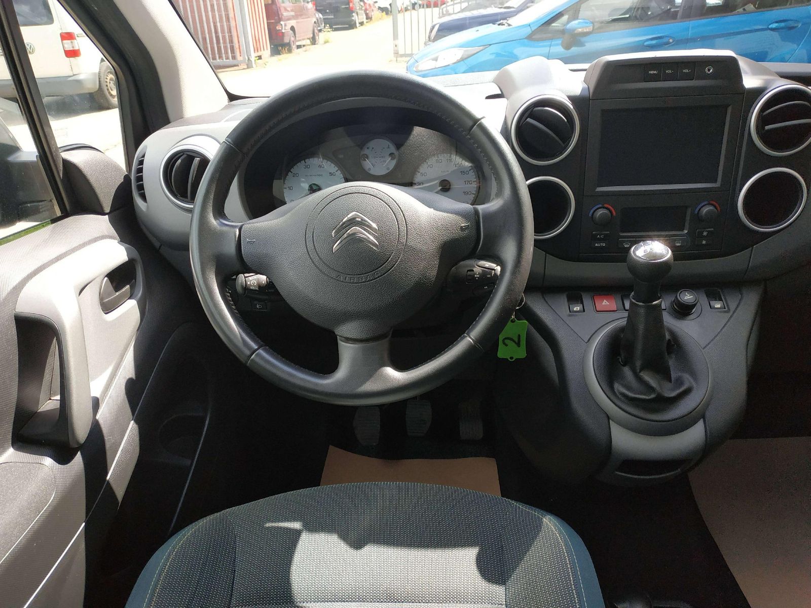 Berlingo 1.2 / TÜV NEU/ Tempomat/ Rückfahrkamera – Bild 14