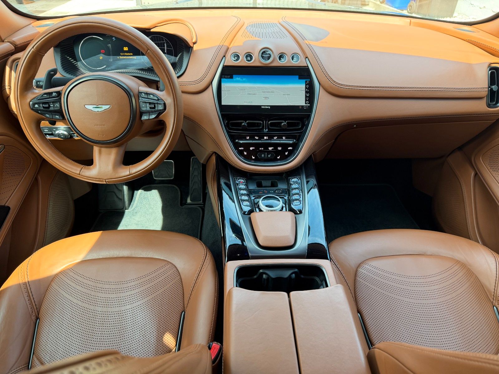 Aston Martin ASTON MARTIN DBX 4.0 V8 foto 12