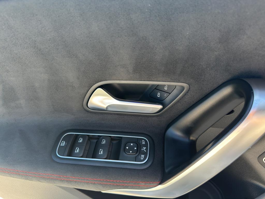 Mercedes-Benz CLA 35 AMG