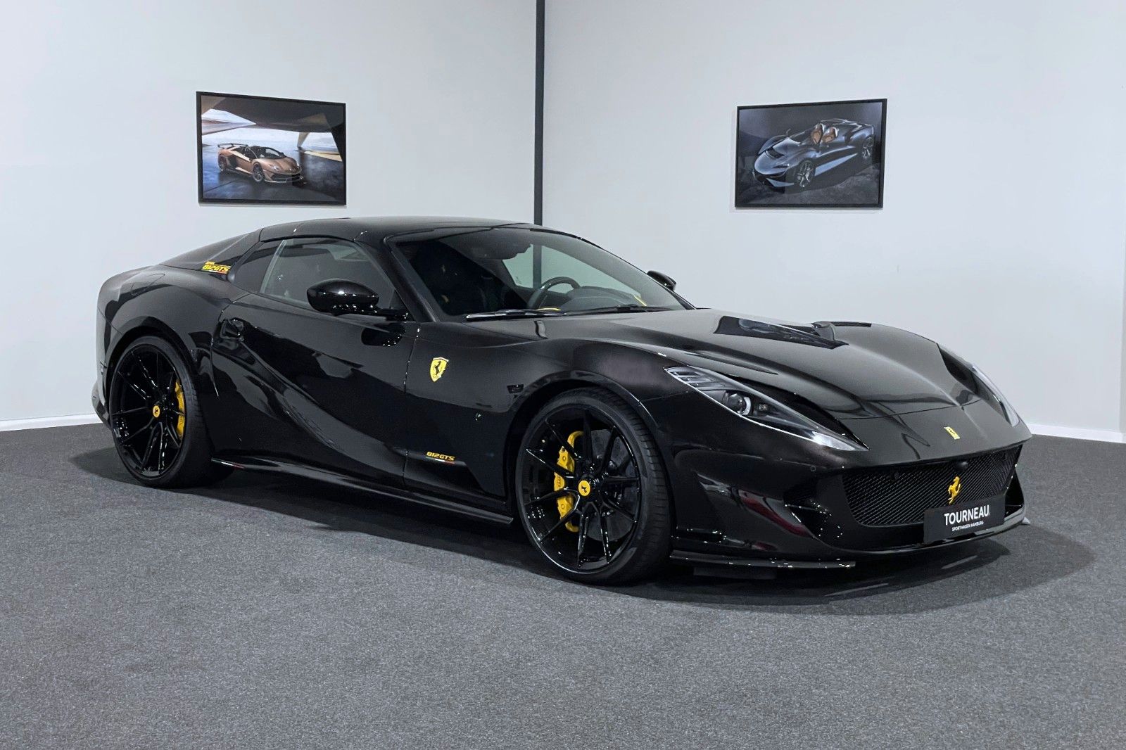 Fahrzeugabbildung Ferrari 812 GTS - FULL CARBON
