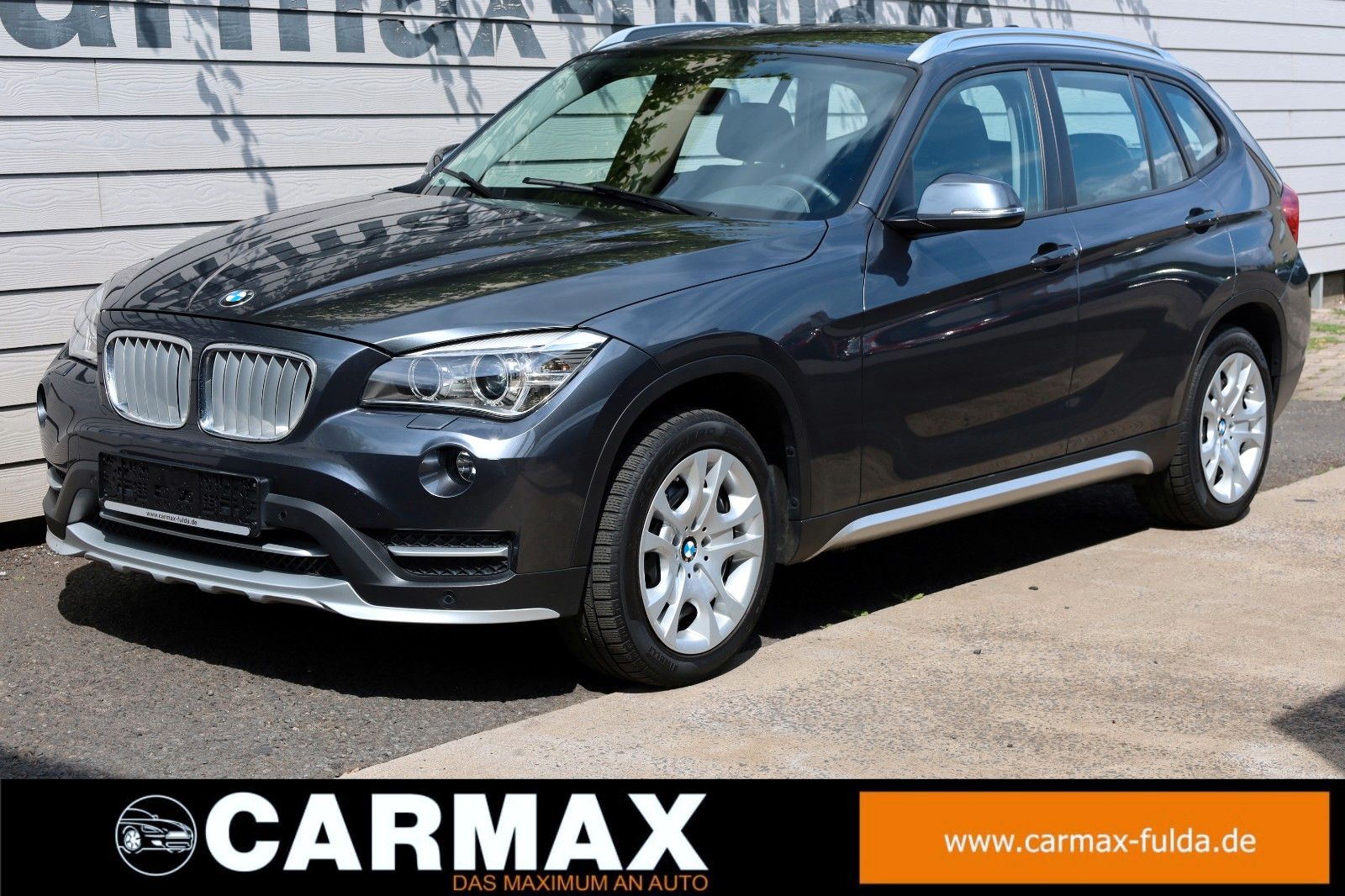 Fahrzeugabbildung BMW X1 20i xDrive XLine Navi,Xenon,Kamera,SH,PDC,AHK
