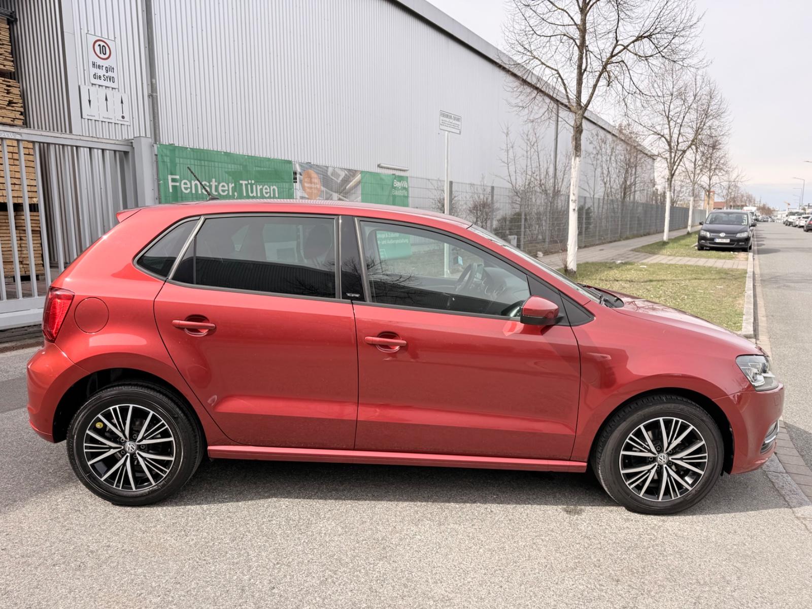 Volkswagen Polo V Allstar TÜV NEU LED Tempomat PDC SHZ 1Hnd