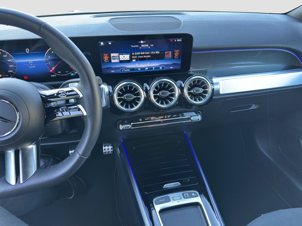 Fahrzeugabbildung Mercedes-Benz GLB 200 AMG*NIGHT*AHZV*K-GO*TOTWINKEL*AMBIENTE*