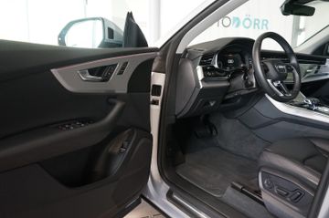 Audi Q8 - 8