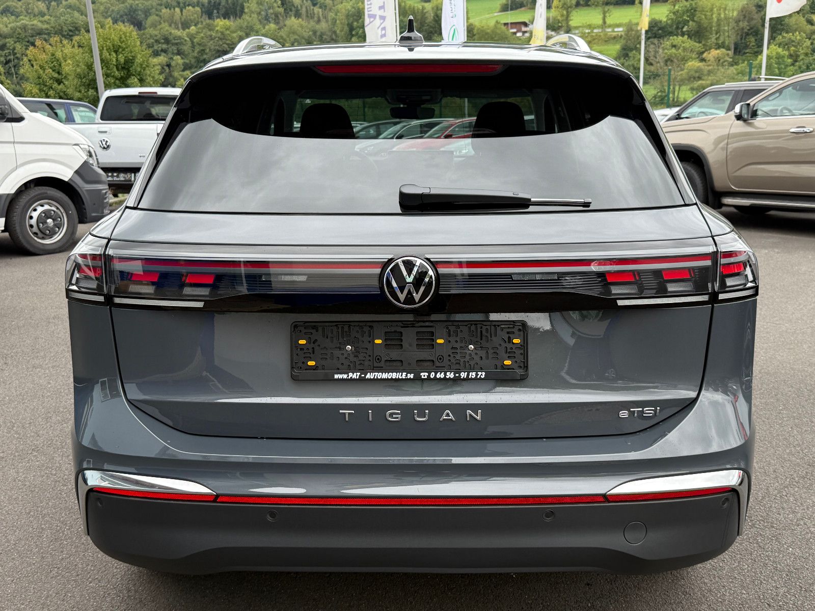 Fahrzeugabbildung Volkswagen Tiguan Elegance AHK ACC HUD LED-Matrix Massage