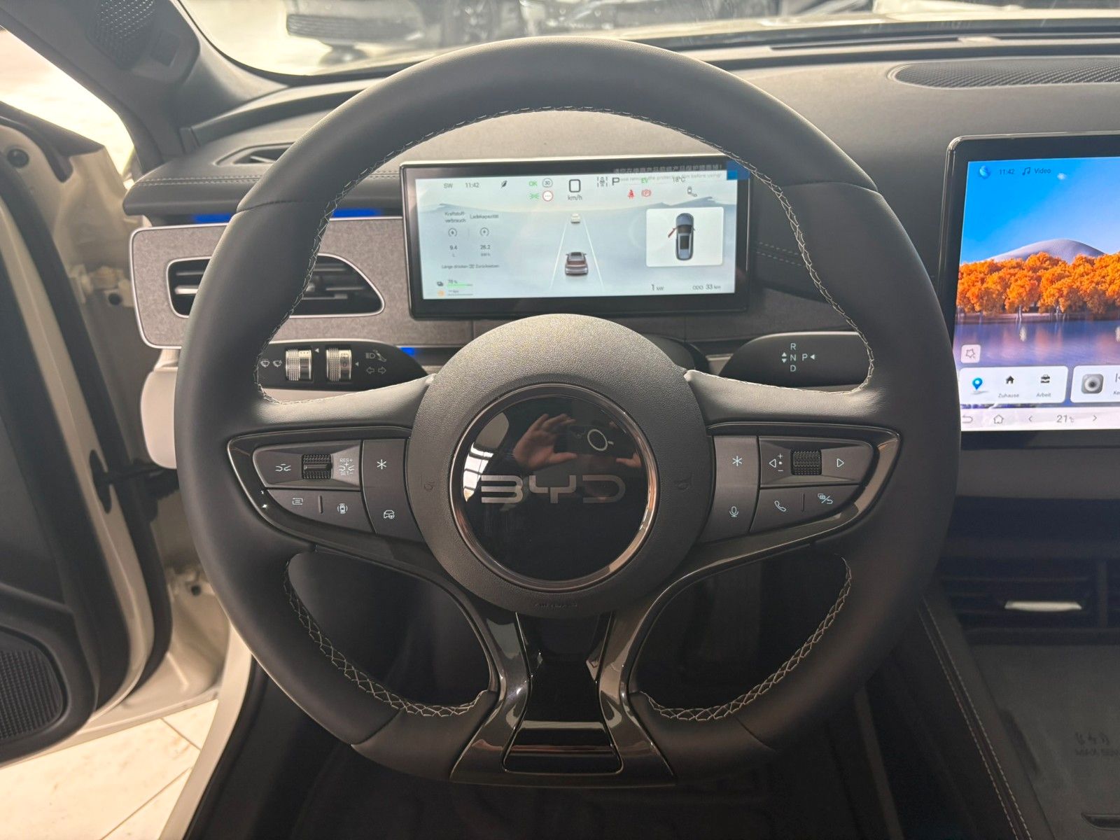 BYD SEAL 6