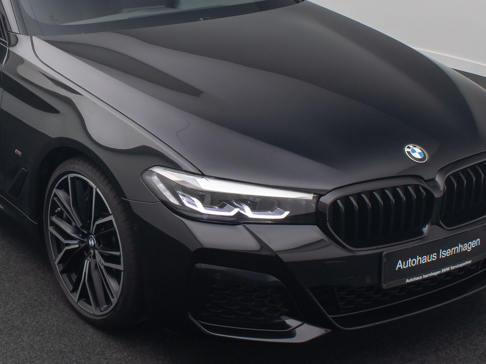 Fahrzeugabbildung BMW 530d M Sport Kamera DAB HiFi 4Klima Alarm 20Zoll