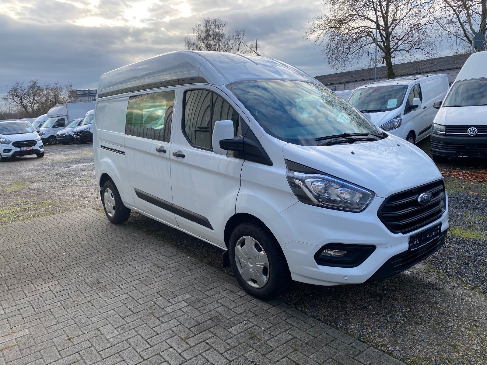 Fahrzeugabbildung Ford Transit Custom Kasten340 L2Trend,1Hd,AHK,38354Km