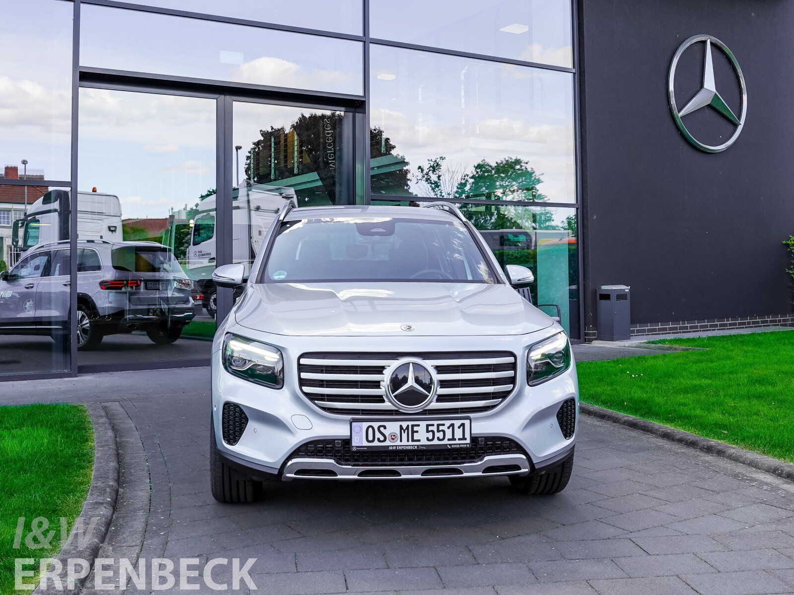 Fahrzeugabbildung Mercedes-Benz GLB 200 d Distronic AHK Kamera Multibeam Keyless