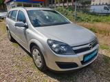 Opel Astra H Caravan Edition Plus Automatik TÜV-Neu - Opel Astra aus 2006: Kombi