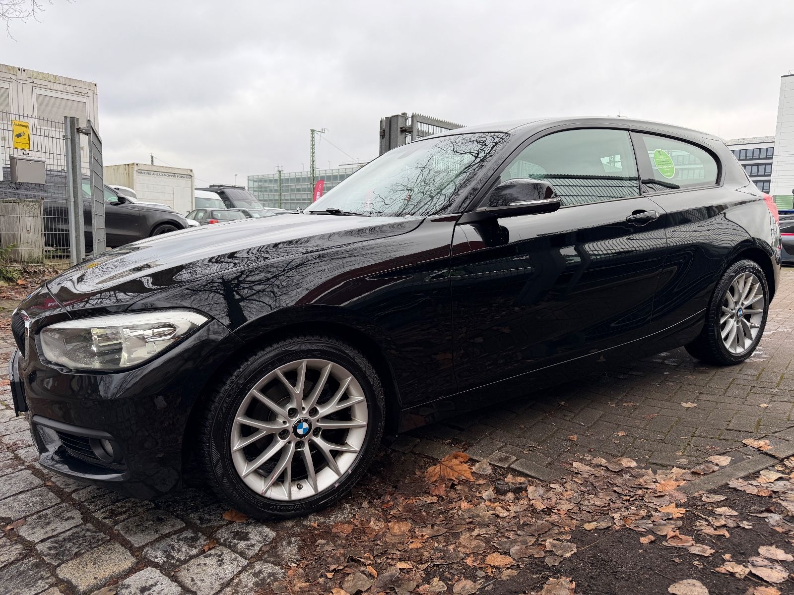 Fahrzeugabbildung BMW 118d AUTOMATK*LED*KLIMA*RADIO